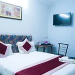 Commodo Residency - Satya Niketan