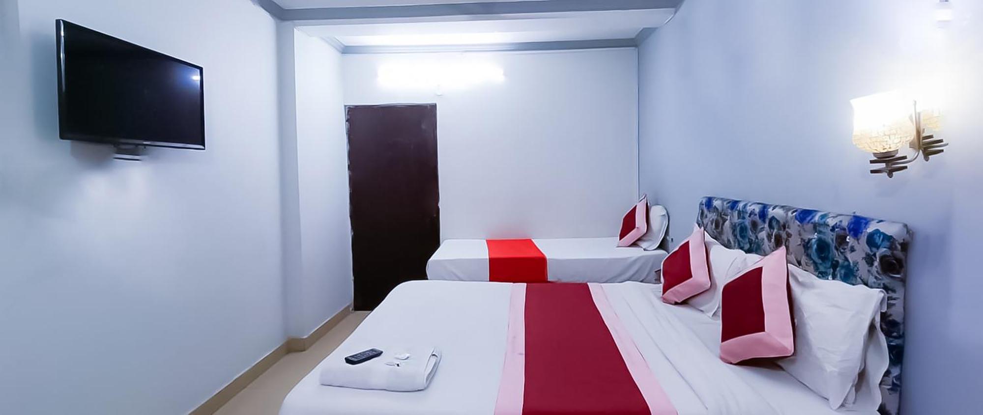 Commodo Residency - Satya Niketan New Delhi