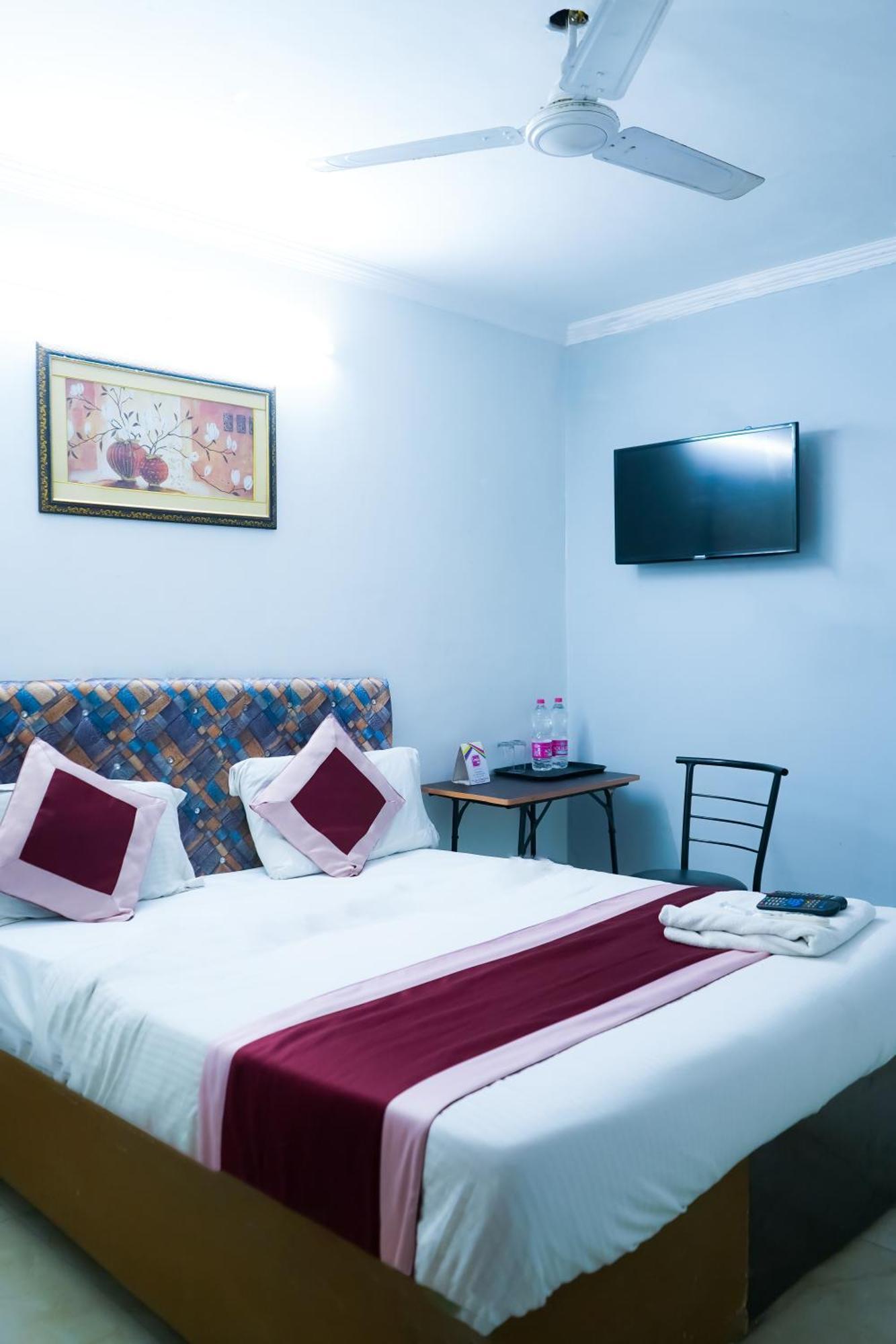Commodo Residency - Satya Niketan 3* New Delhi